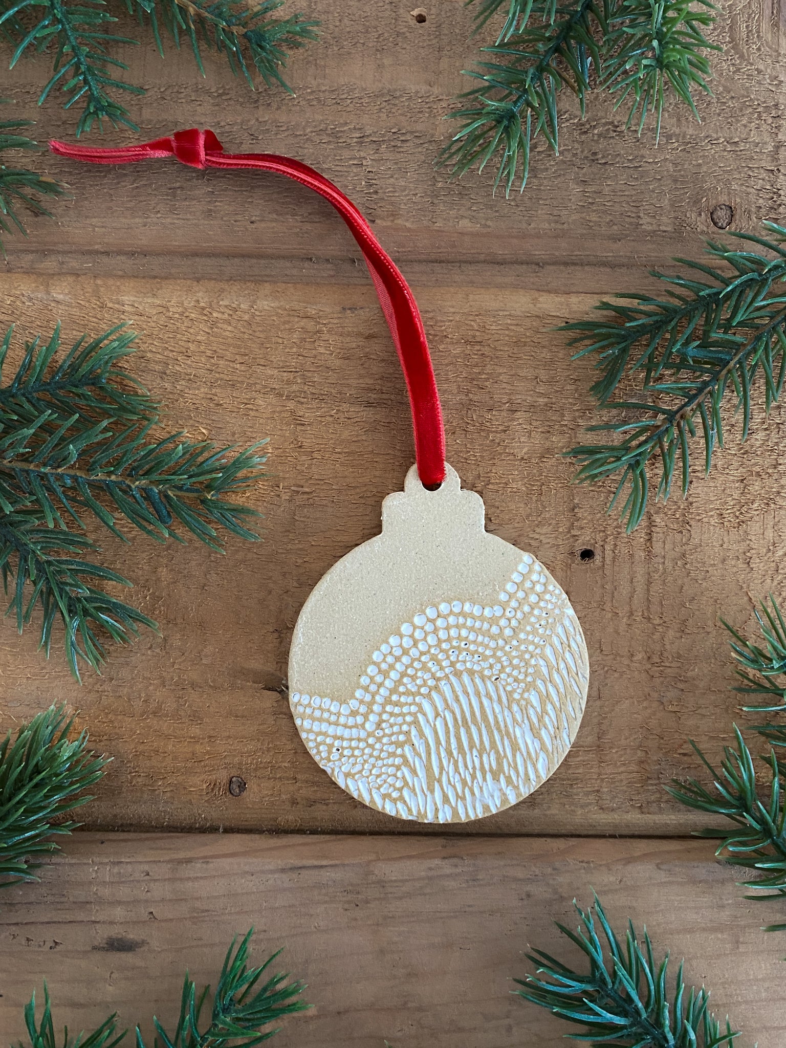 Christmas Ornament: Snowglobe