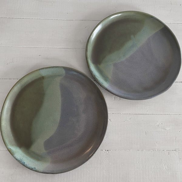 Dinner Plates (10") (Set of 2): King of the Rodeo